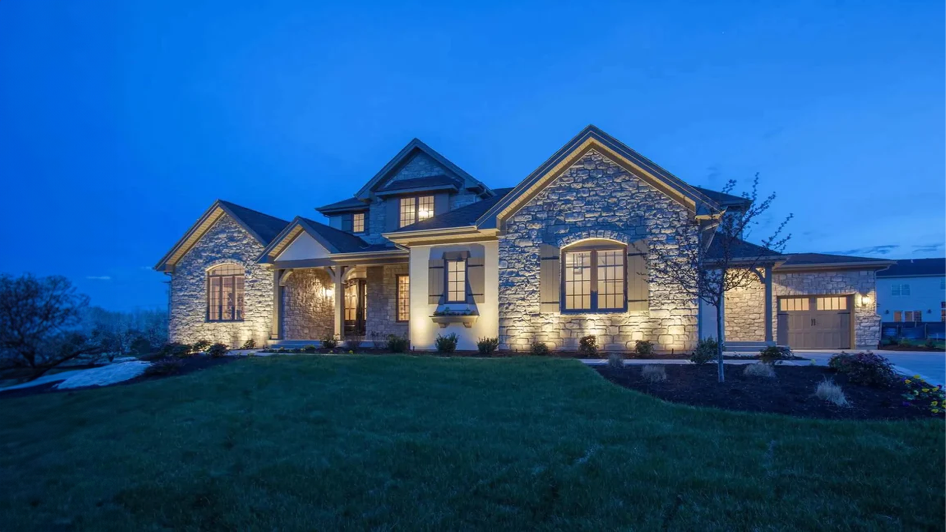 How to Place Wall Wash Lights for Perfect Lighting Design