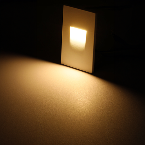 Pro 120V Upright Gradience Step & Deck Light - 3000K/Adjustable Color